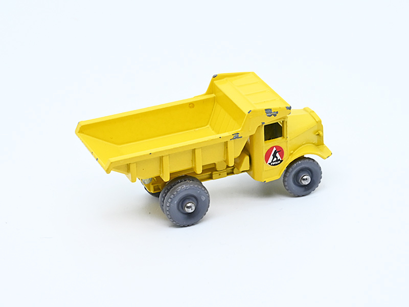 EUCLID QUARRY TRUCK No. 6B4