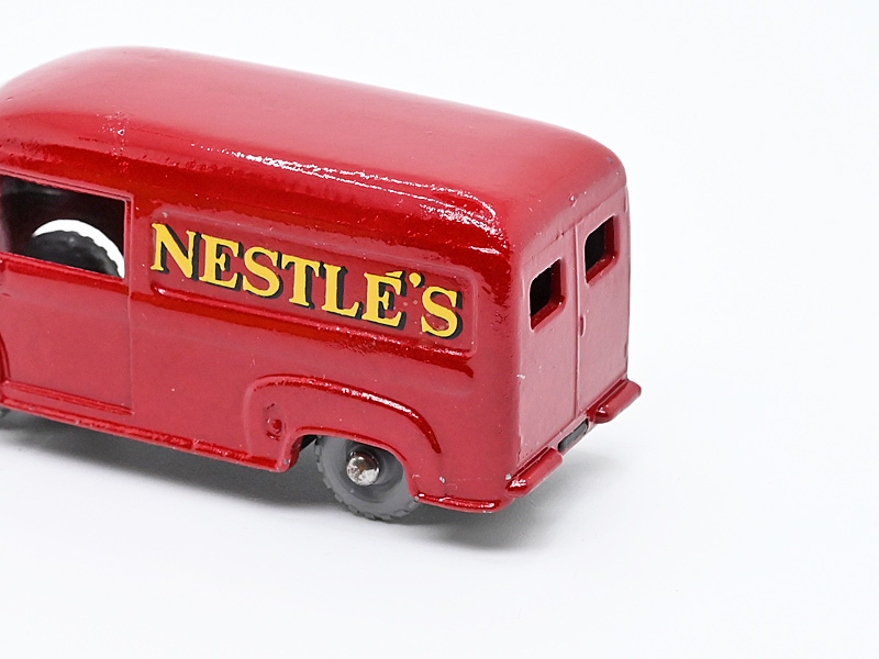 COMMER 30 CWT VAN "NESTLE'S"  No. 69A6