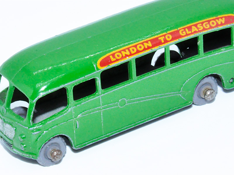 BEDFORD DUPLE LUXORY COACH No. 21B5