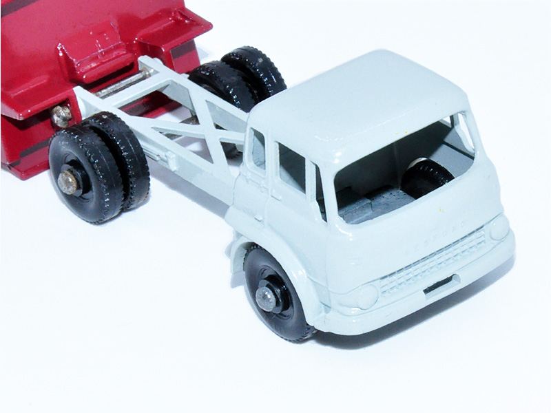 BEDFORD 7½ TON TIPPER No. 3B5