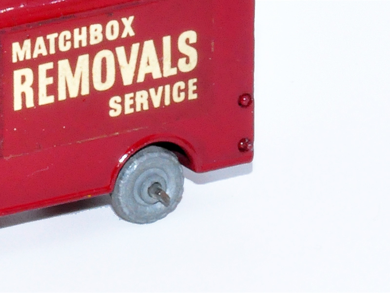 BEDFORD REMOVALS VAN No. 17A4