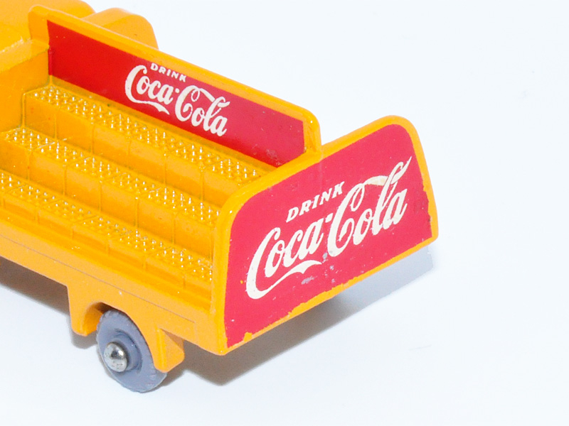 KARRIER BANTAM 2 TON "Coca-Cola" No. 37A12
