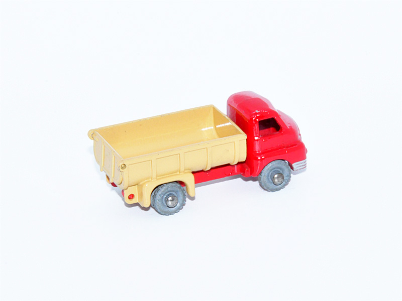 BEDFORD 7 TON TIPPER No. 40A1