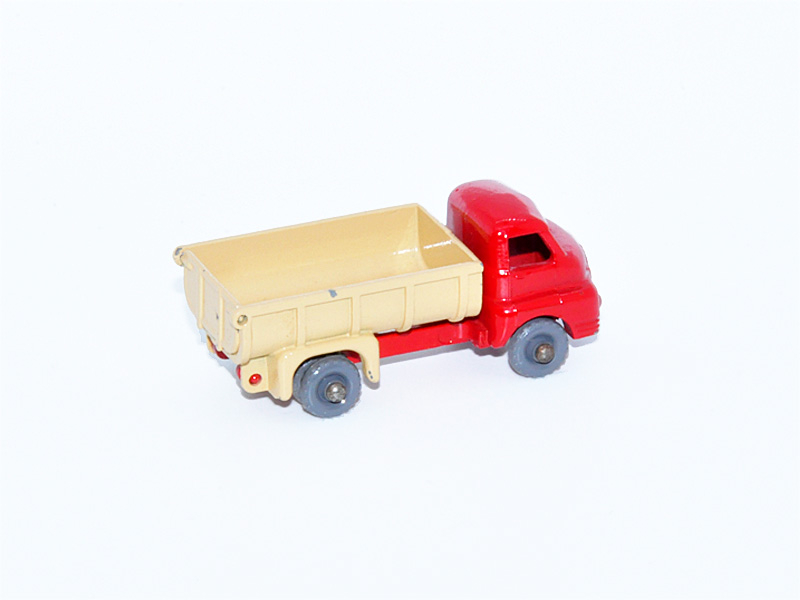 BEDFORD 7 TON TIPPER No. 40A6
