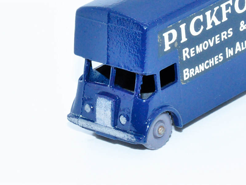 GUY "PICKFORDS" REMOVAL VAN No. 46B1
