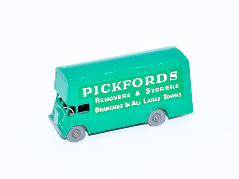 GUY "PICKFORDS" REMOVAL VAN No. 46B10