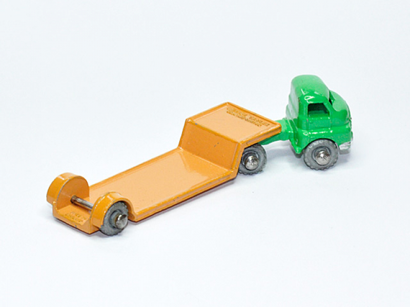 BEDFORD LOW LOADER No. 27A3