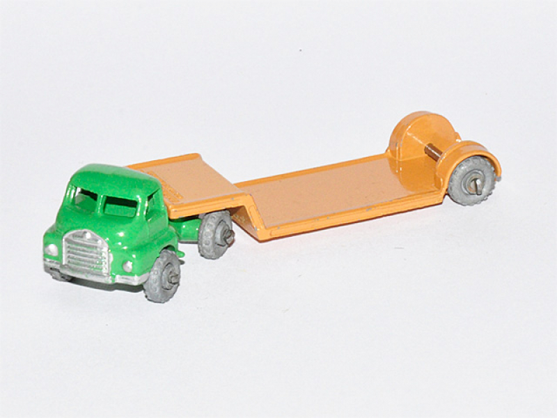 BEDFORD LOW LOADER No. 27A3
