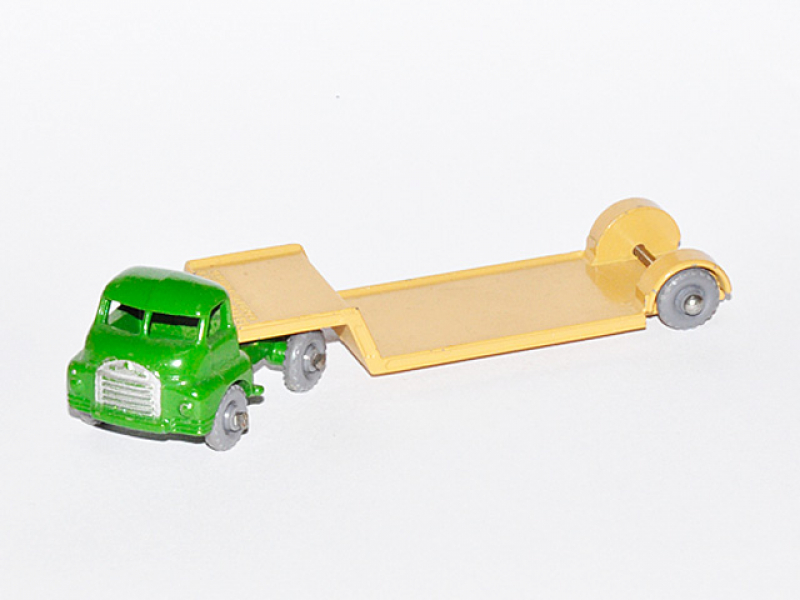 BEDFORD LOW LOADER No. 27B4