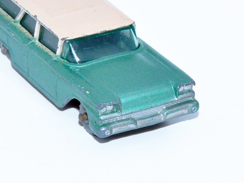 AMERICAN FORD (FAIRLANE) STATION WAGON No. 31B10