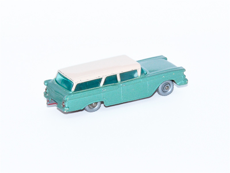AMERICAN FORD (FAIRLANE) STATION WAGON No. 31B11