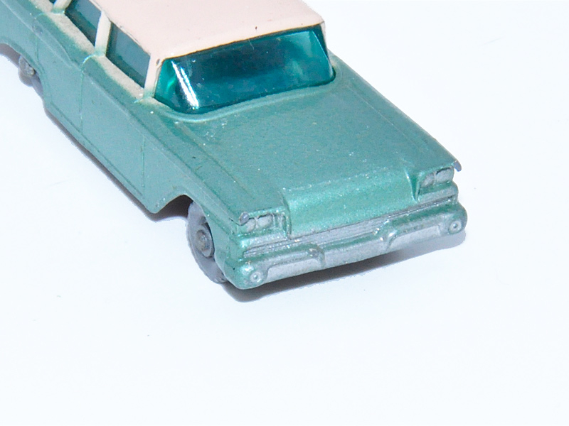 AMERICAN FORD (FAIRLANE) STATION WAGON No. 31B11
