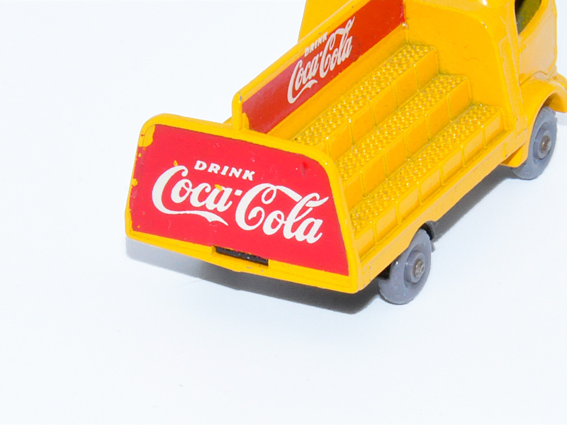 KARRIER BANTAM 2 TON "Coca-Cola" No. 37B3