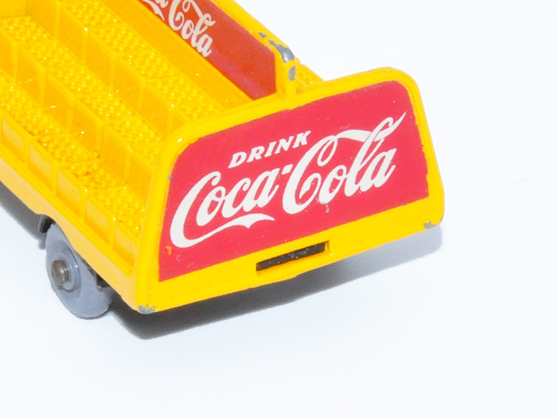 KARRIER BANTAM 2 TON "Coca-Cola" No. 37B4