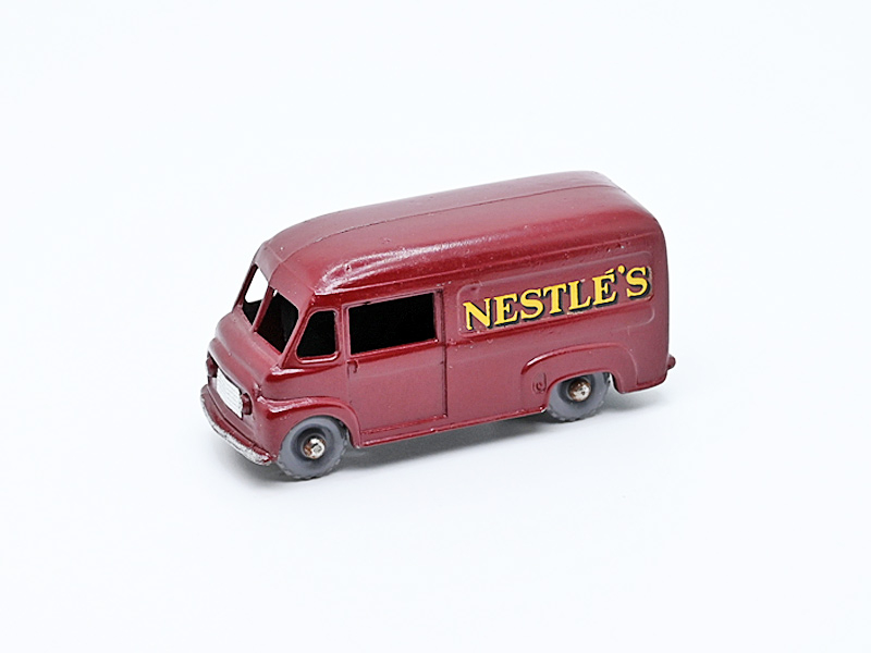 COMMER 30 CWT VAN "NESTLE'S"  No. 69A4