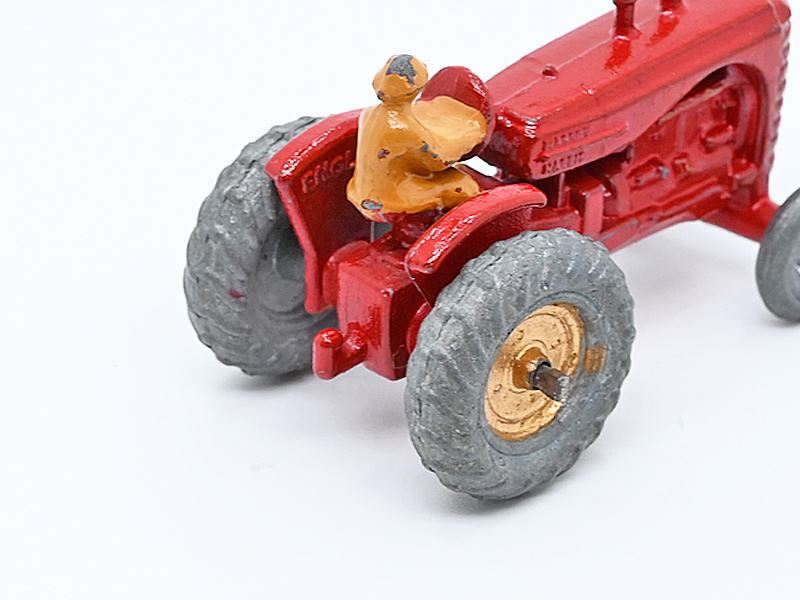 MASSEY HARRIS TRACTOR No. 4A3