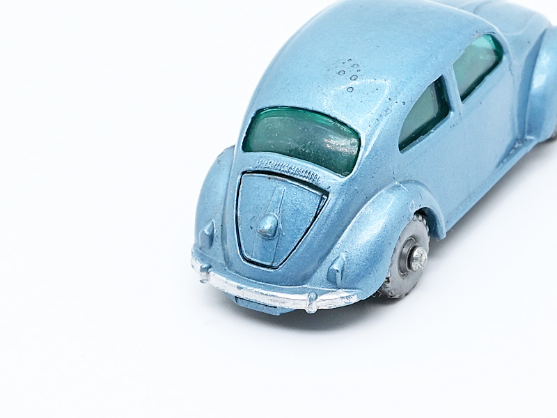 VOLKSWAGEN 1200 SEDAN No. 25B8