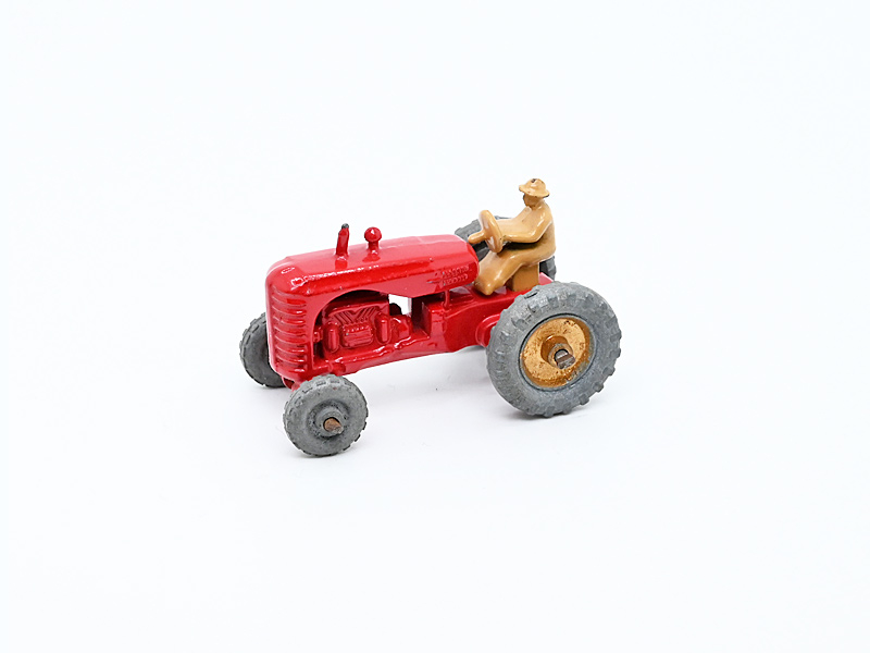MASSEY HARRIS TRACTOR No. 4B1